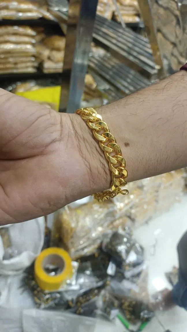 Gold Cuban Bracelet for Men !